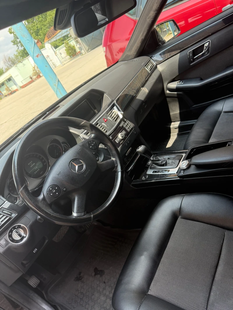 Mercedes-Benz E 220 CDI Blue Efficiency Avantgarde, снимка 5 - Автомобили и джипове - 52449978