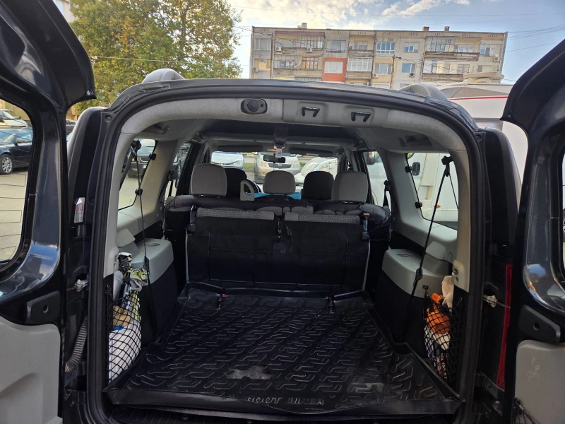 Dacia Logan, снимка 4 - Автомобили и джипове - 52110547