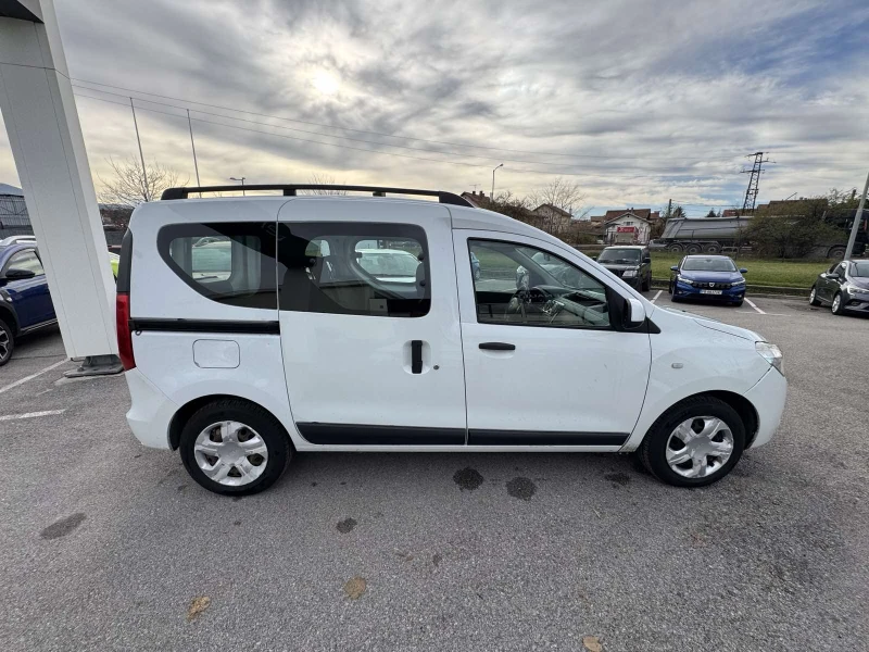 Dacia Dokker 1.5 Dci 4+ 1 N1, снимка 7 - Автомобили и джипове - 52403134