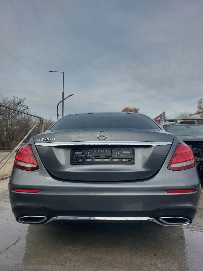 Mercedes-Benz E 220 d W213 AMG Пакет, снимка 10 - Автомобили и джипове - 52732520