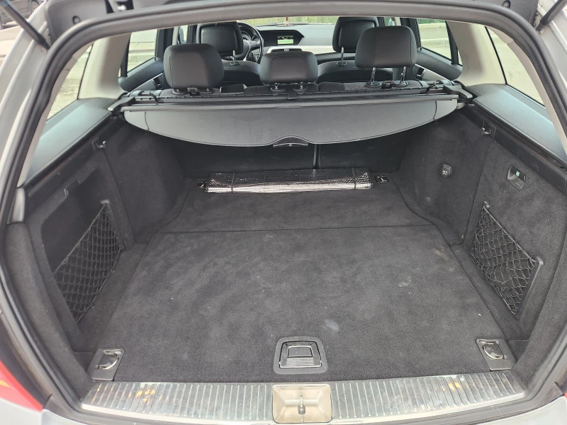 Mercedes-Benz C 200, снимка 13 - Автомобили и джипове - 53077637