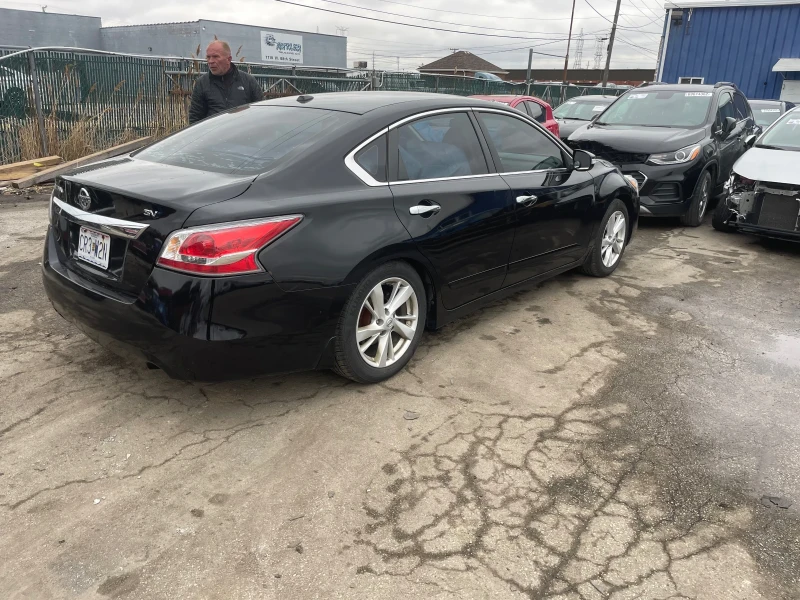Nissan Altima, снимка 4 - Автомобили и джипове - 53454242