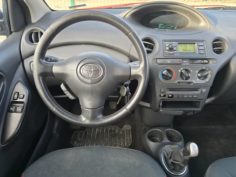 Toyota Yaris 1.4D4D 75кс 2 комплекта гуми с джанти ЕВРО 4, снимка 11 - Автомобили и джипове - 53593776