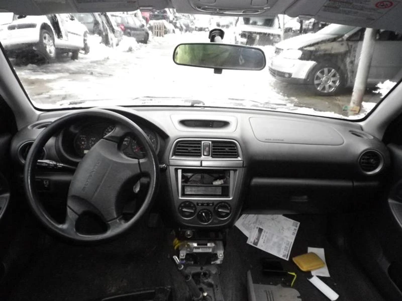 Subaru Impreza 2000, снимка 8 - Автомобили и джипове - 43182002