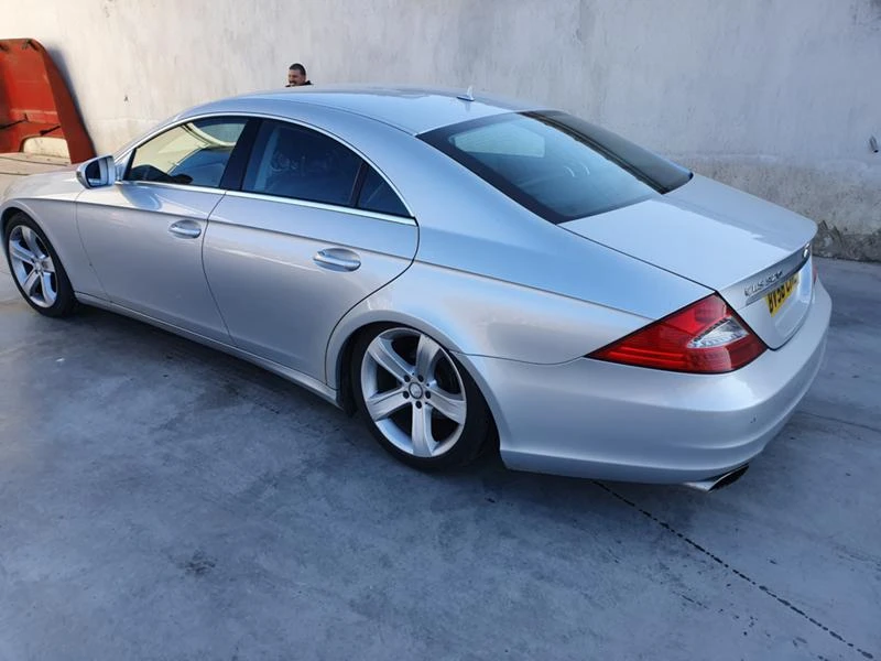 Mercedes-Benz CLS 320, снимка 4 - Автомобили и джипове - 46552593