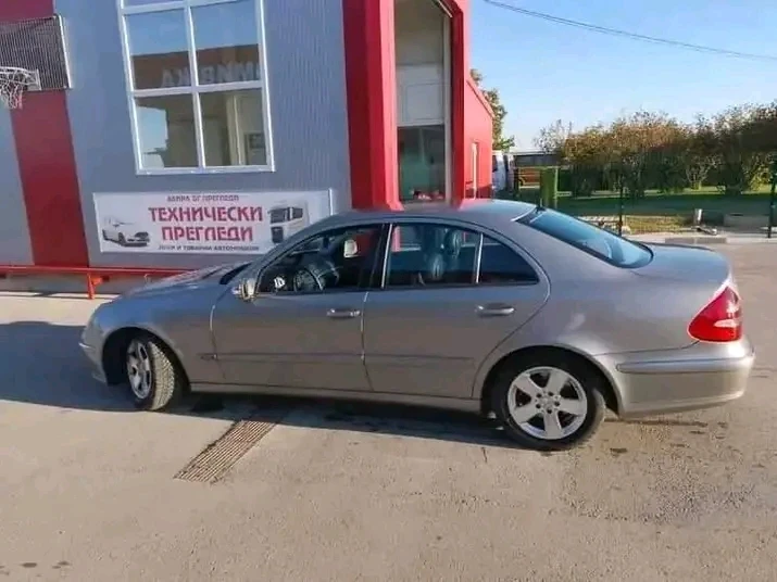 Mercedes-Benz E 270  - изображение 2