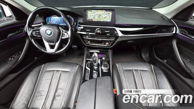 BMW 520, снимка 7 - Автомобили и джипове - 56077783