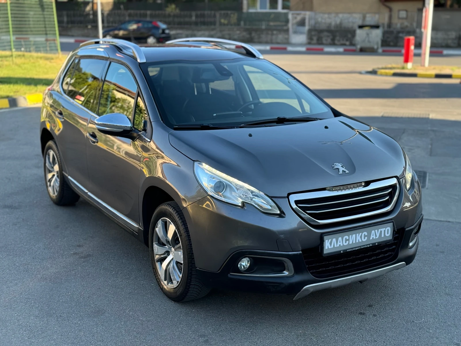 Peugeot 2008 1.2i Климатроник/Навигация - изображение 9