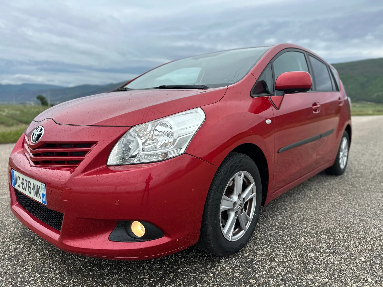 Toyota Corolla verso 2.0 D4D KEYLESS GO  - изображение 5