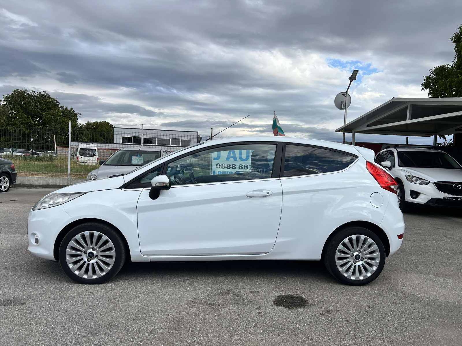 Ford Fiesta 1.4i КЛИМА - изображение 6