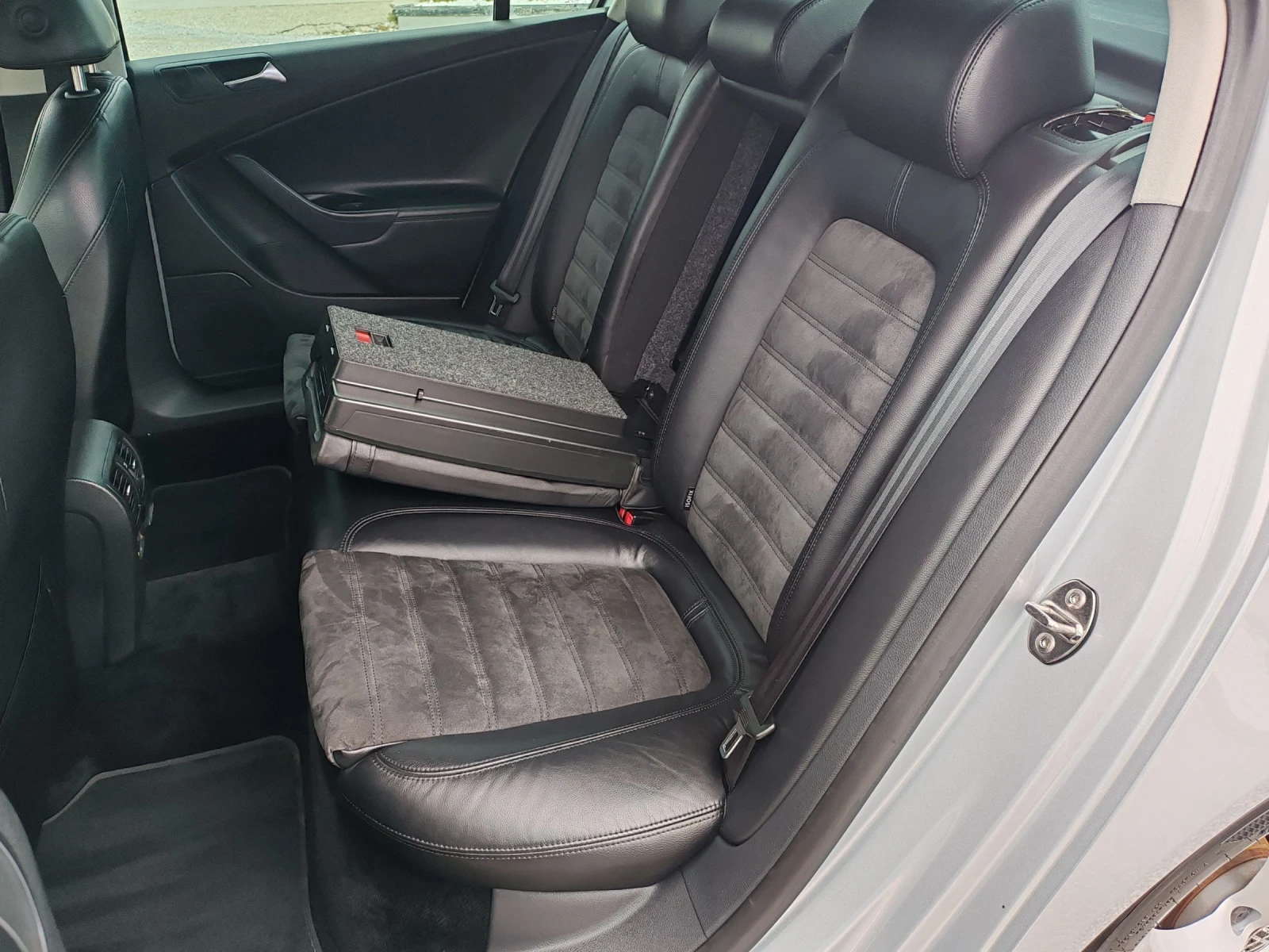 VW Passat 2.0TDI CBBB 170kc DSG6 Facelift Highline  | Mobile.bg   12