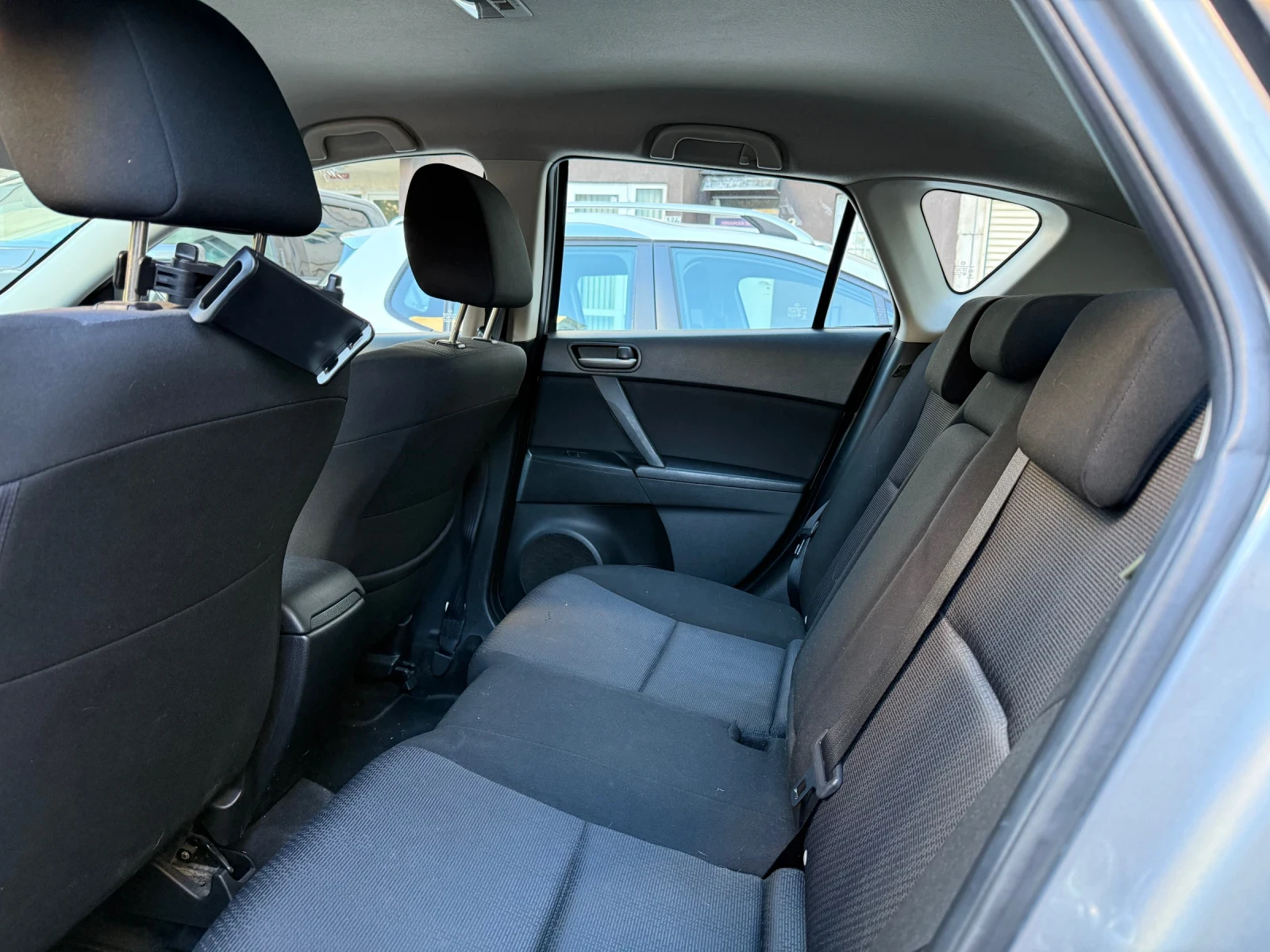 Mazda 3 2.2 MZR 150кс - изображение 6