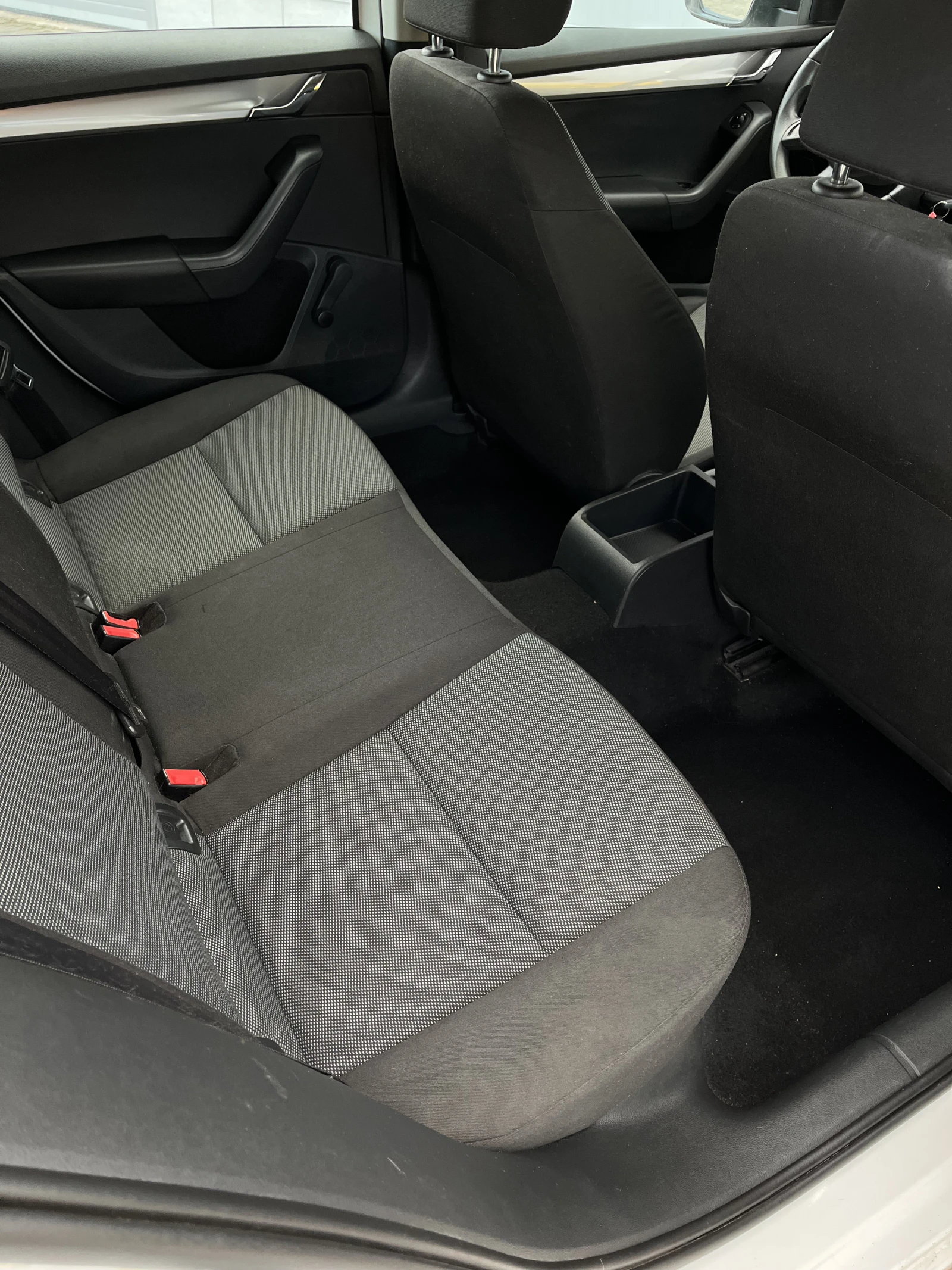 Skoda Octavia 1.4 TSI 150 ..  UV- | Mobile.bg   11