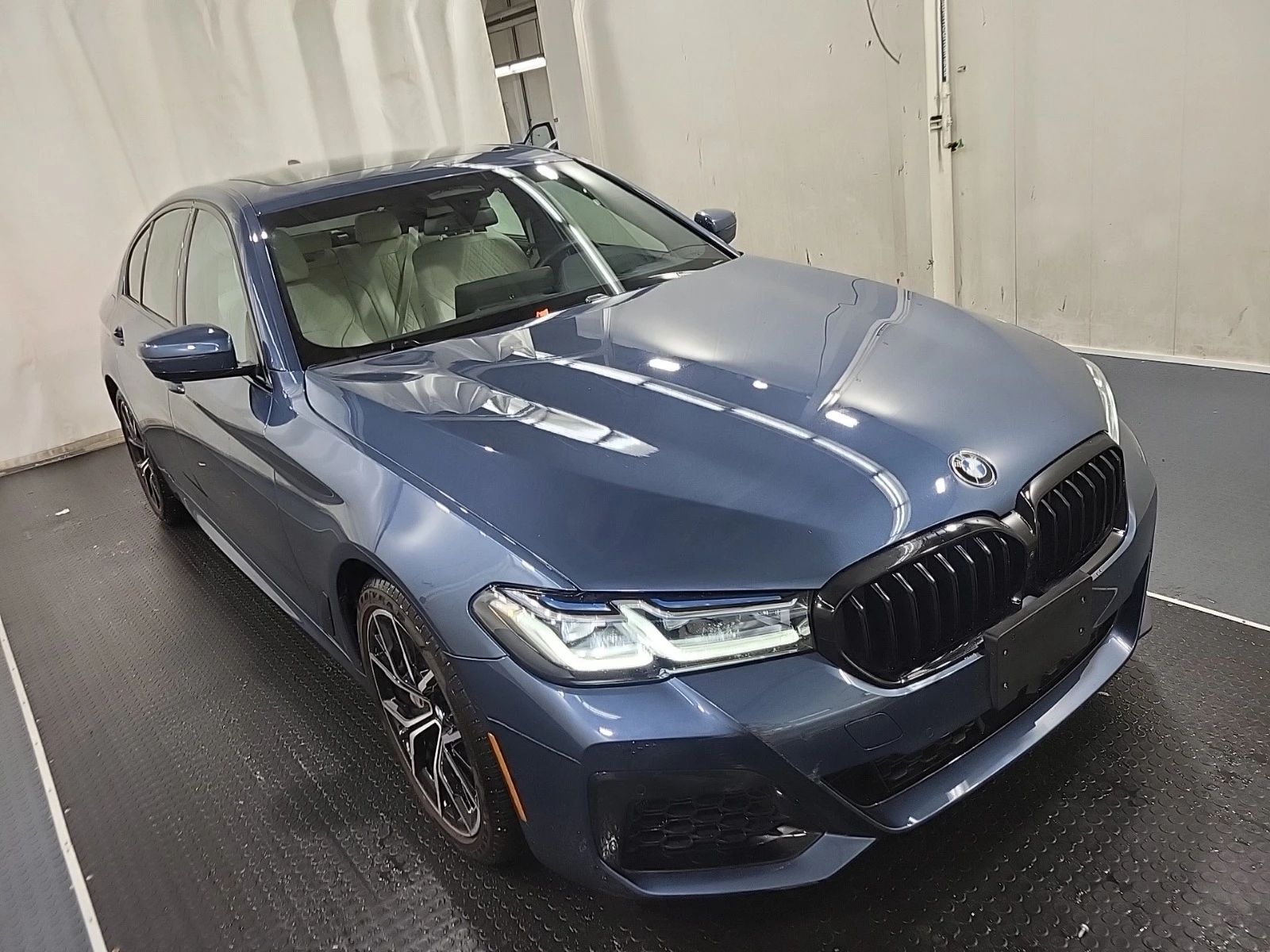 BMW 540 CARFAX * * АВТО КРЕДИТ * *  - изображение 3