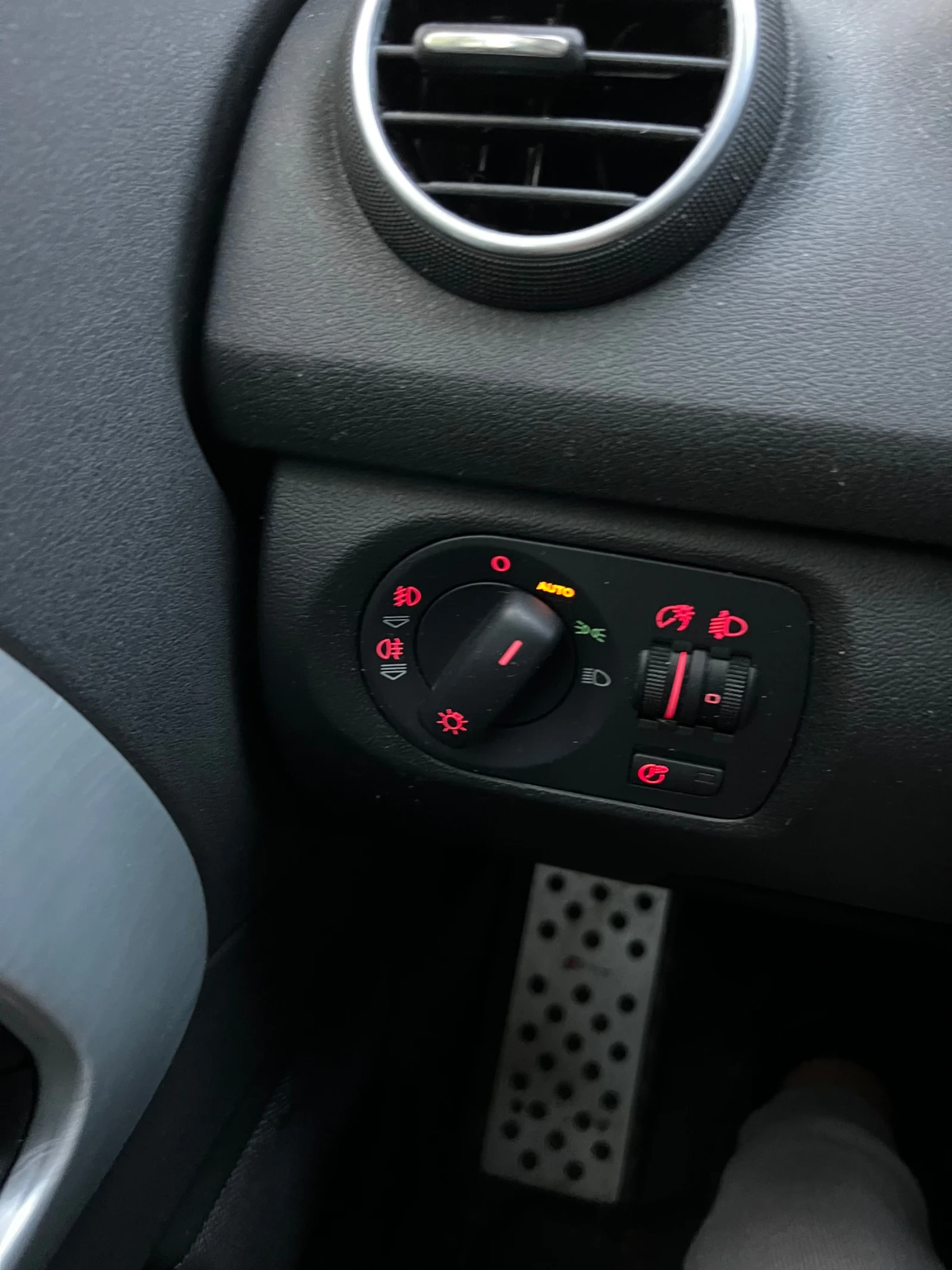 Audi A3 2.0TDI S-line | Mobile.bg   8