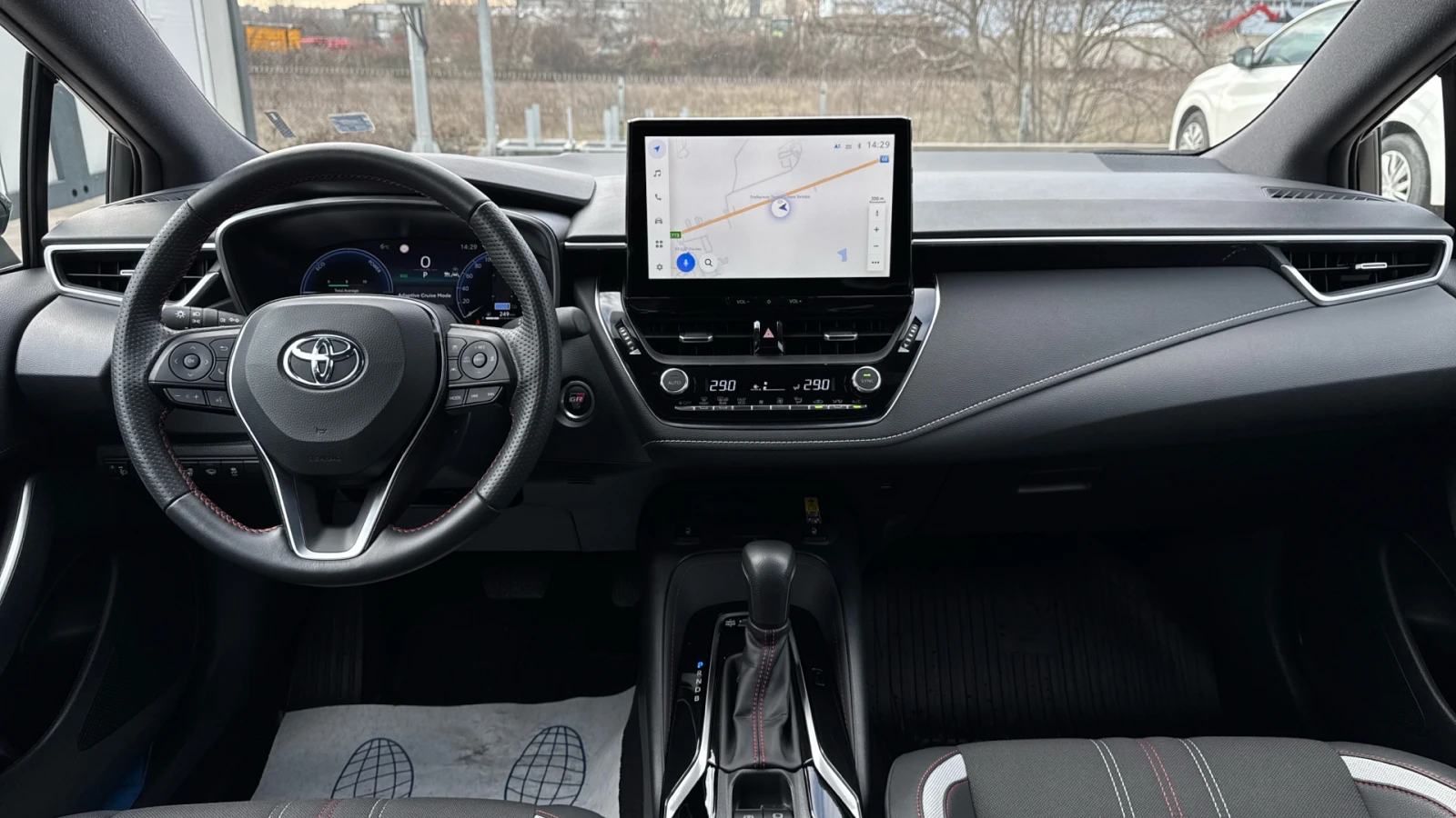 Toyota Corolla 1.8 HEV | Mobile.bg � ����������� 11