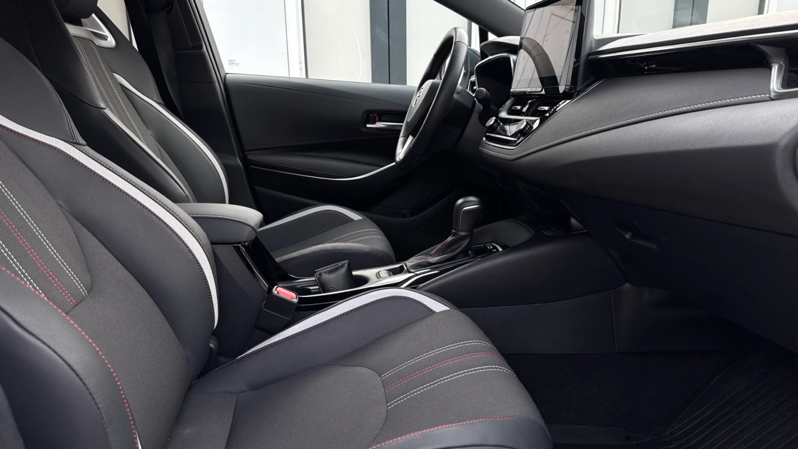 Toyota Corolla 1.8 HEV | Mobile.bg � ����������� 17