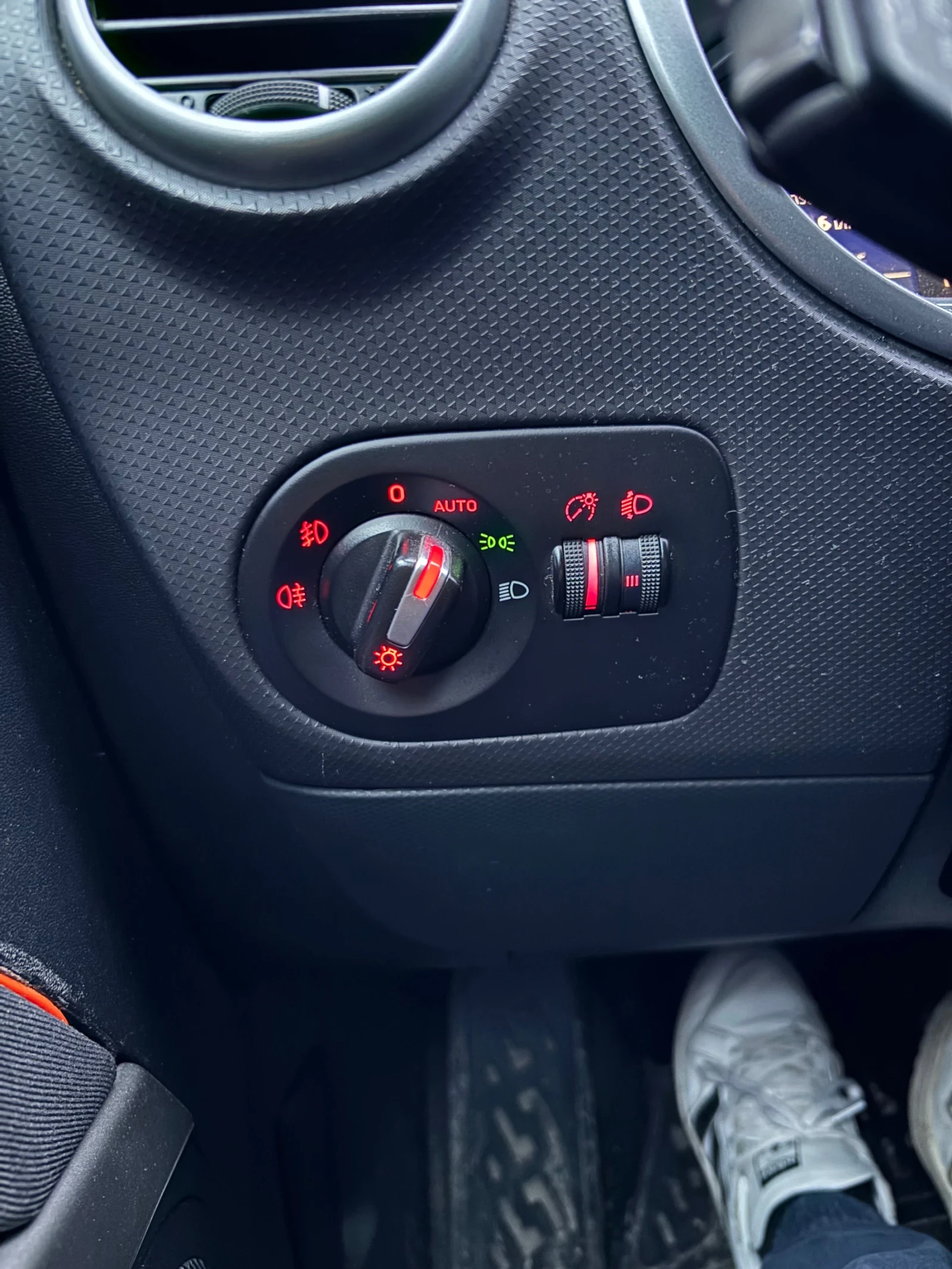 Seat Leon 1.6TDI 2013 | Mobile.bg � ����������� 15