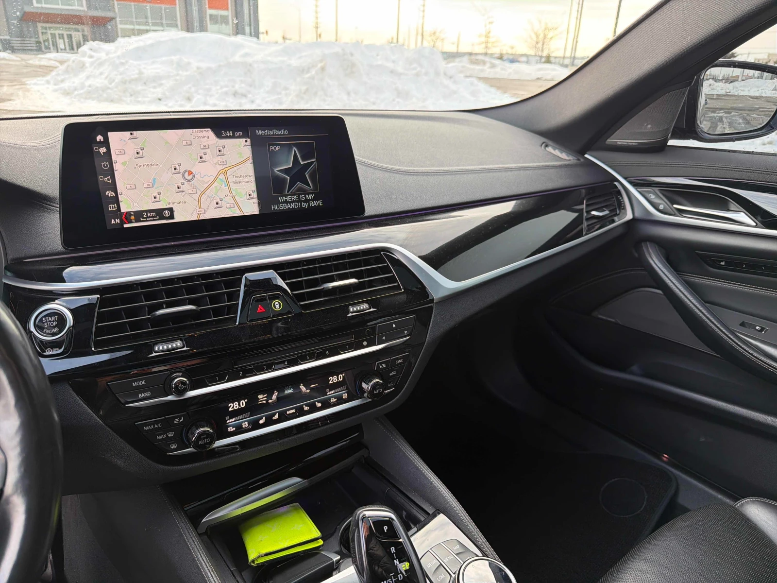 BMW 550 XDRIVE/CARFAX/ШИБИДАХ/ПОДГРЕВИ, снимка 9 - Автомобили и джипове - 53807210