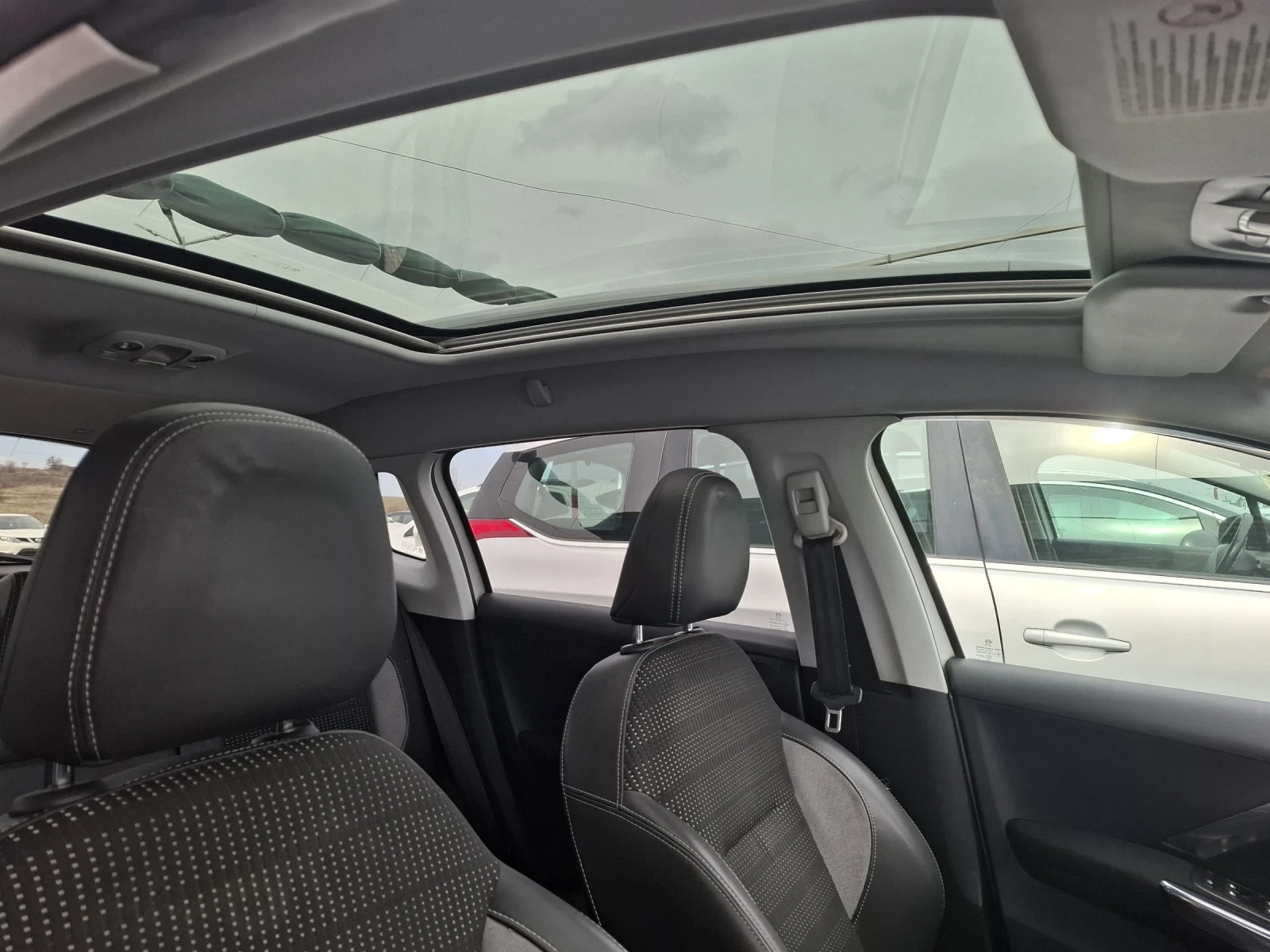 Peugeot 2008 1, 6 HDI-115p.s-ALLURE-PANORAMA, снимка 13 - Автомобили и джипове - 53923299