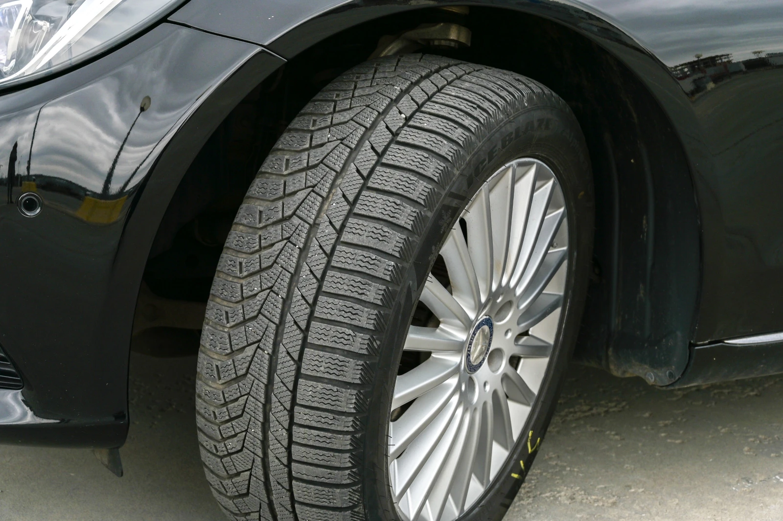 Mercedes-Benz C 220, снимка 10 - Автомобили и джипове - 54155274