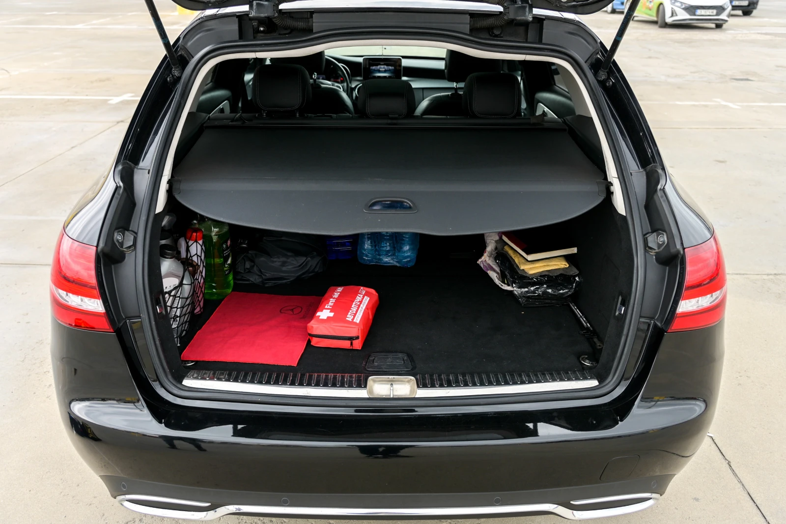 Mercedes-Benz C 220, снимка 12 - Автомобили и джипове - 54155274