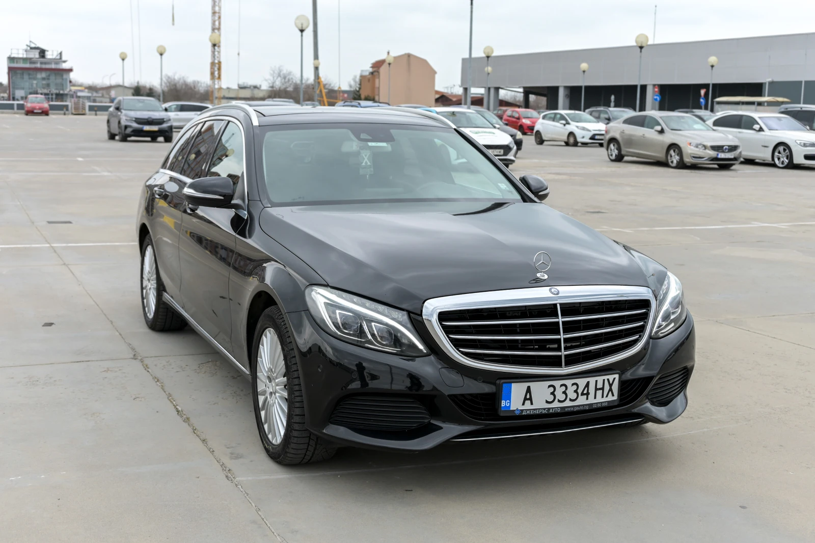 Mercedes-Benz C 220, снимка 2 - Автомобили и джипове - 54155274