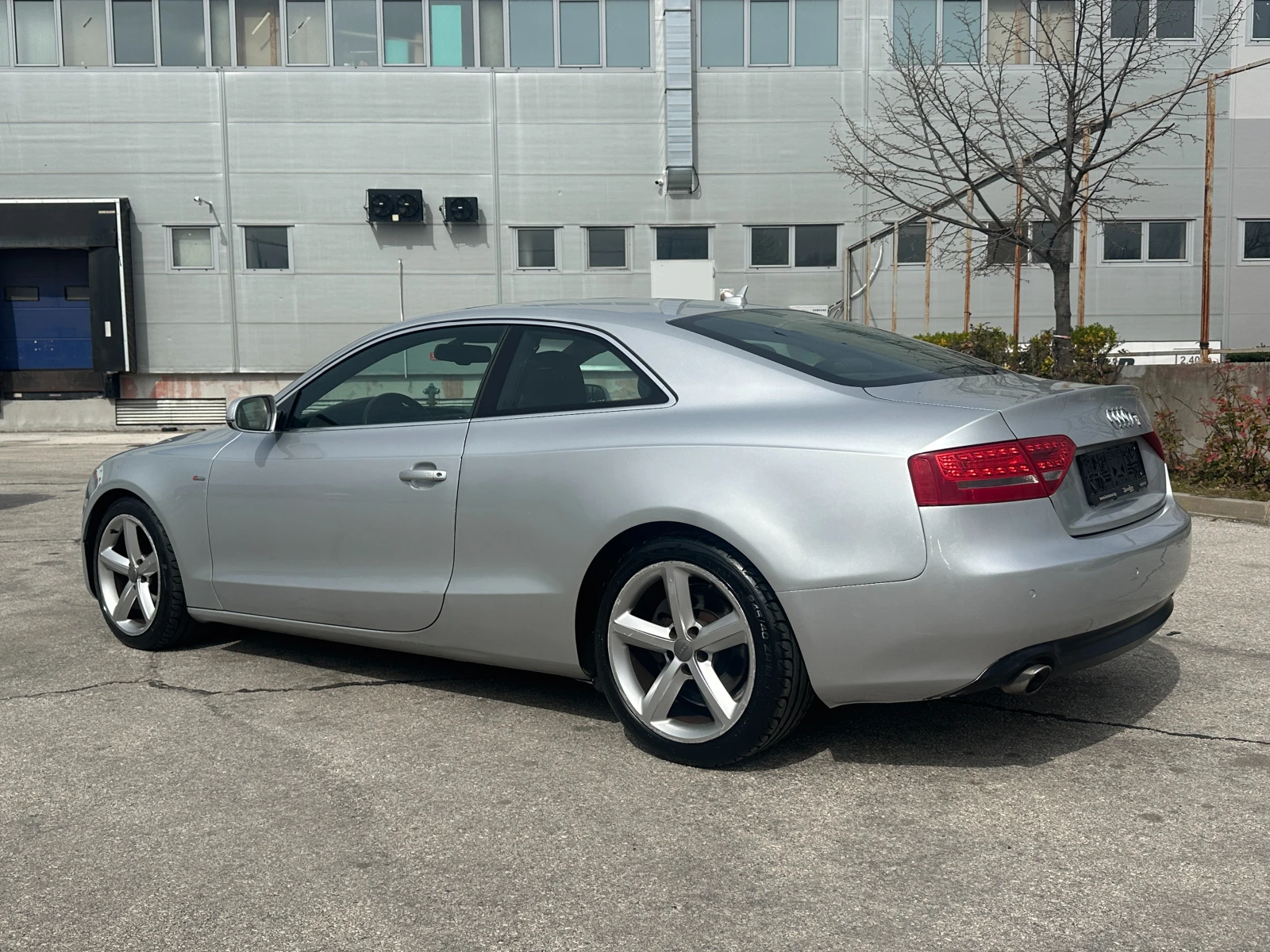 Audi A5 3.0tdi/Quattro/Нави, снимка 3 - Автомобили и джипове - 54253336