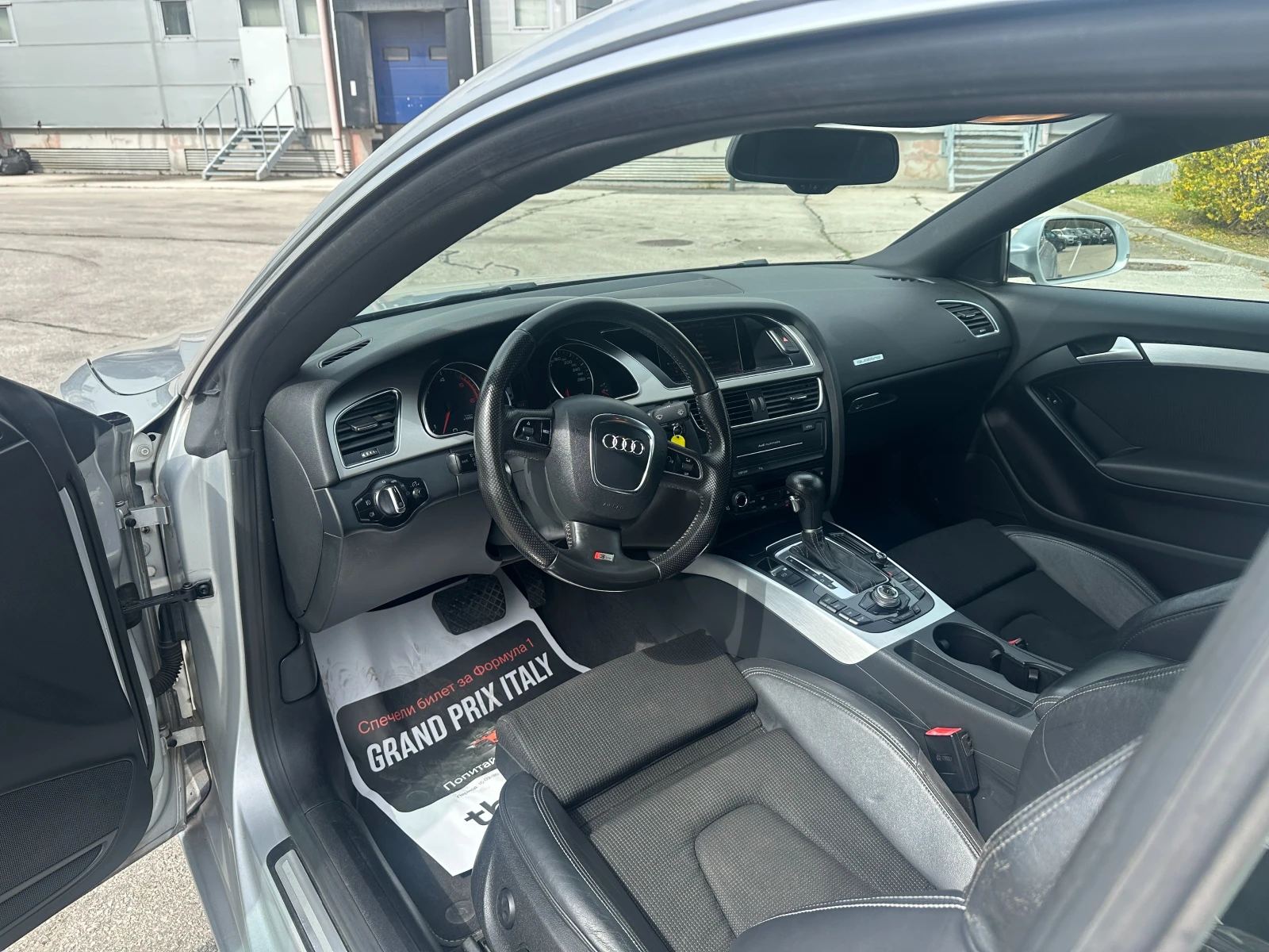 Audi A5 3.0tdi/Quattro/Нави, снимка 10 - Автомобили и джипове - 54253336