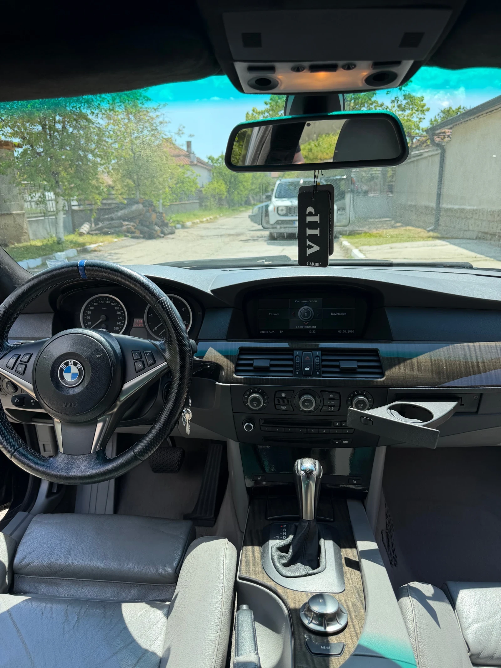 BMW 530, снимка 13 - Автомобили и джипове - 54631517