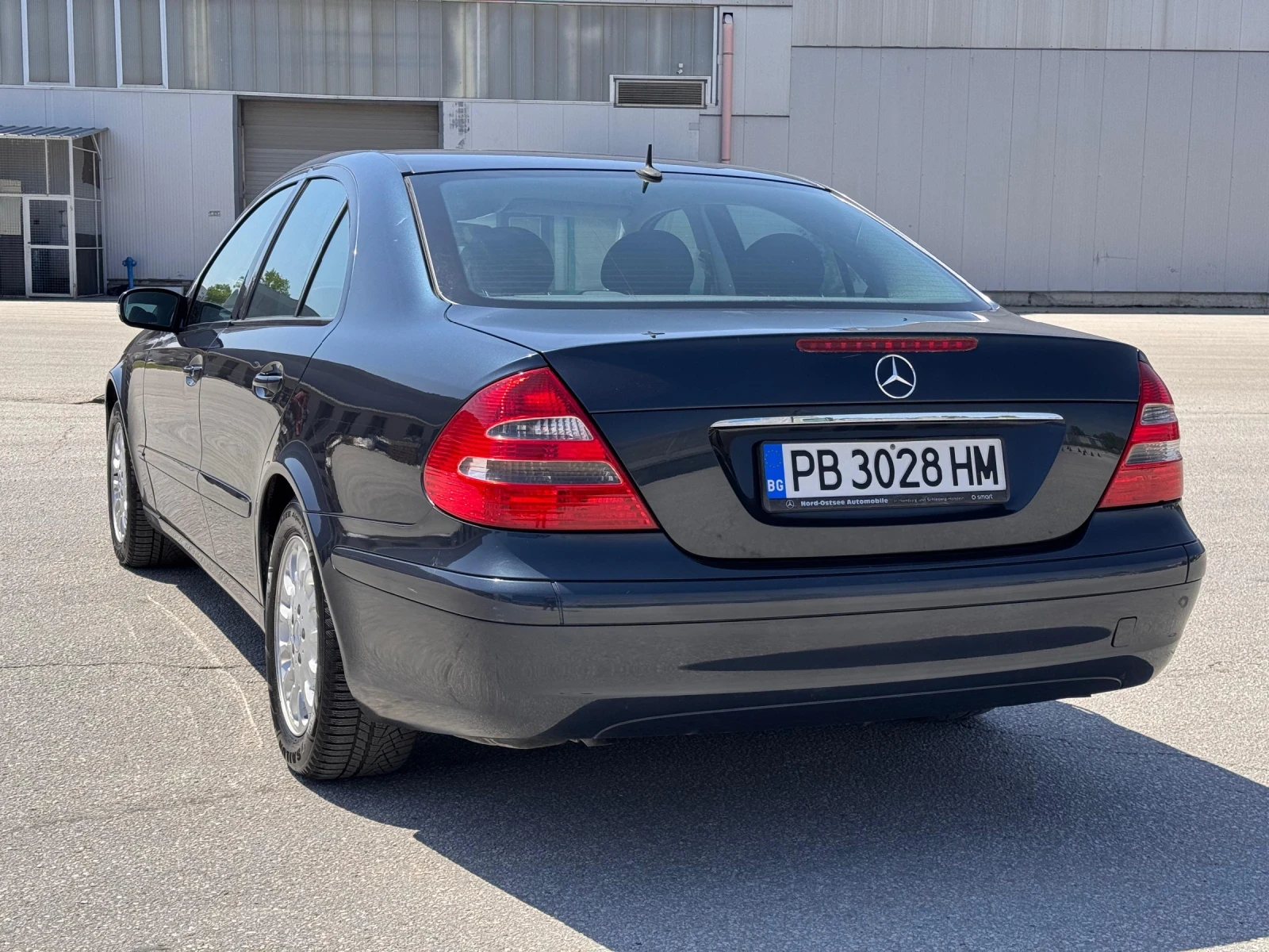 Mercedes-Benz E 320, снимка 7 - Автомобили и джипове - 54397103