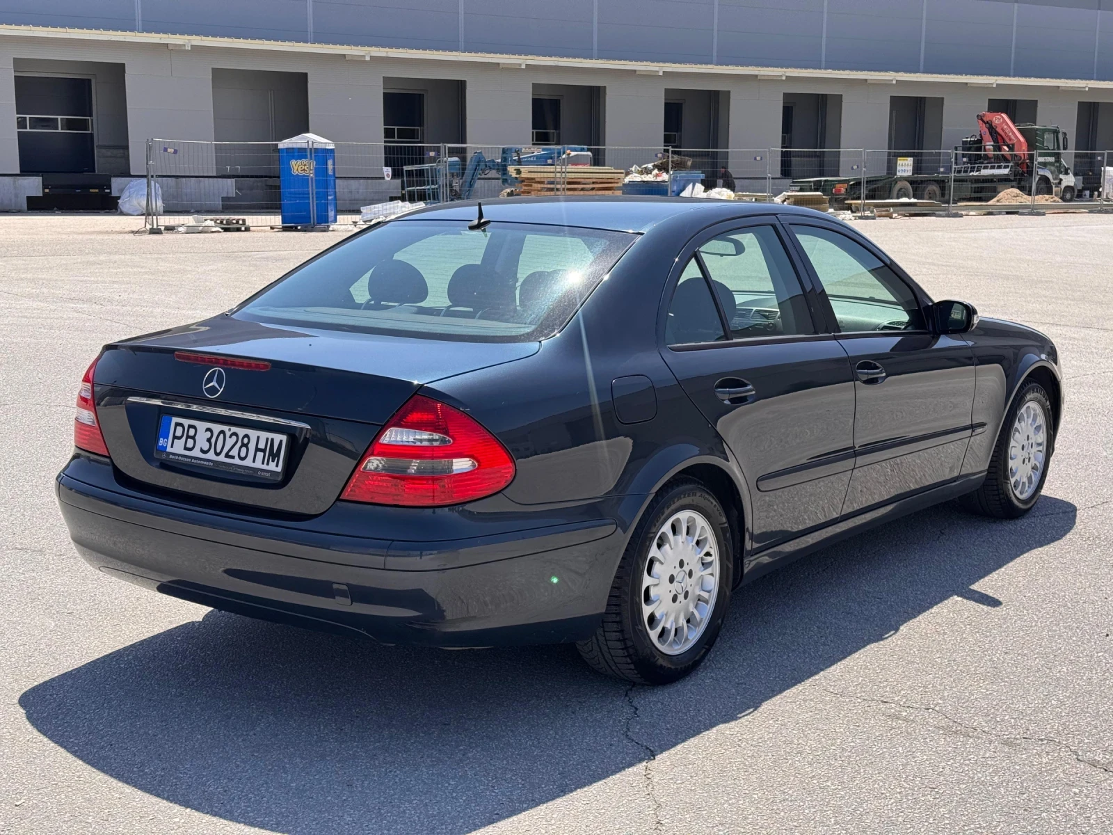 Mercedes-Benz E 320, снимка 6 - Автомобили и джипове - 54397103
