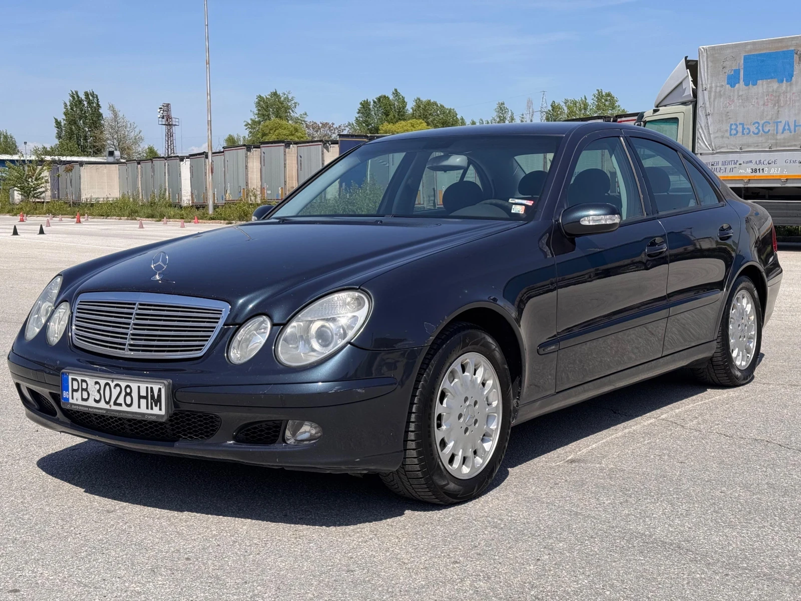 Mercedes-Benz E 320