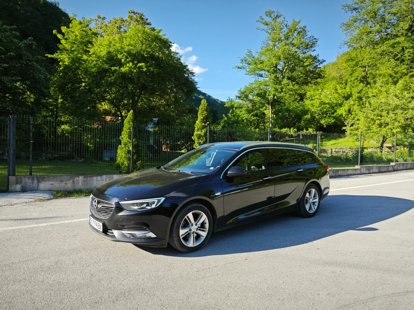 Opel Insignia, снимка 2 - Автомобили и джипове - 54721358