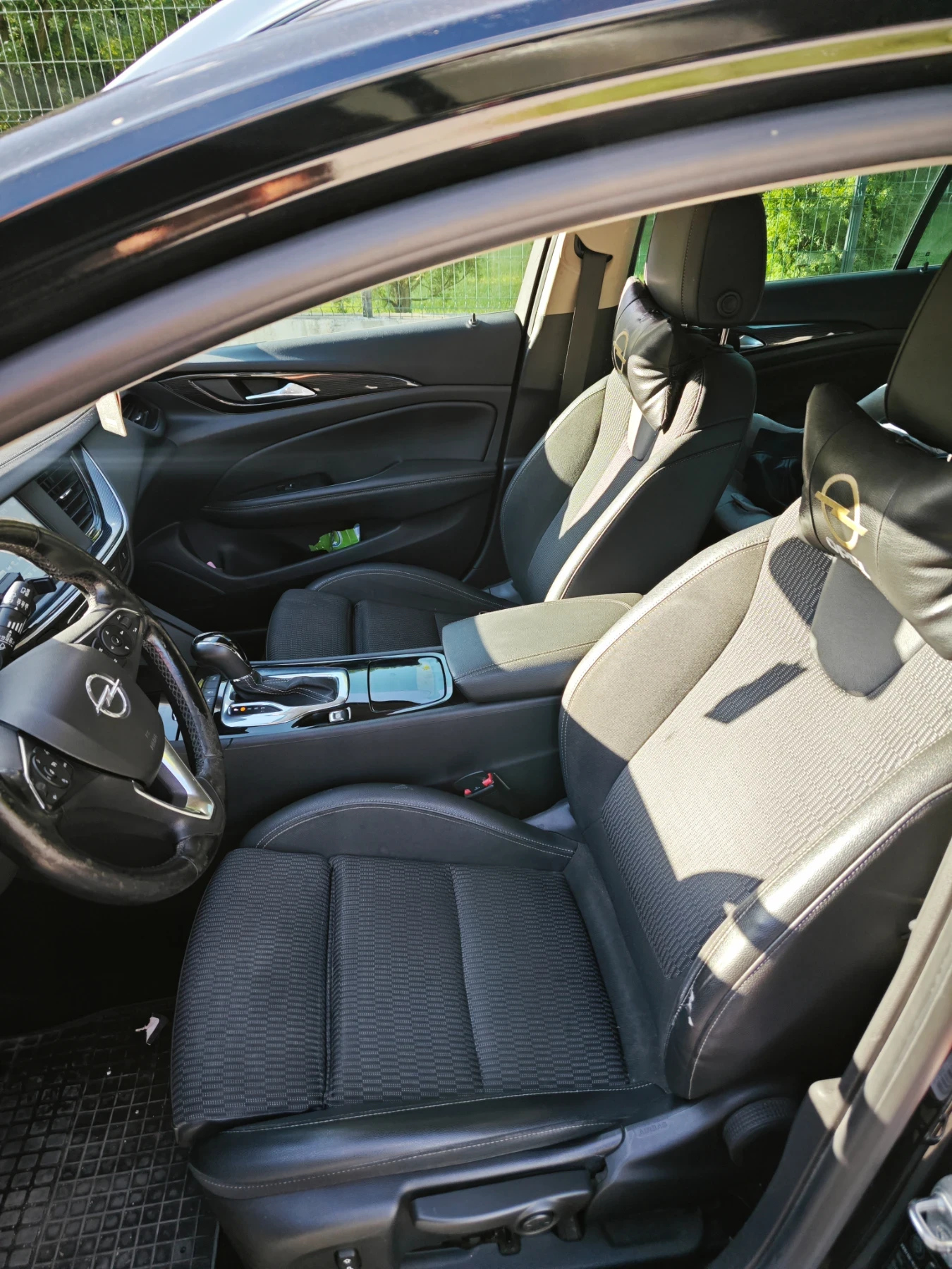 Opel Insignia, снимка 6 - Автомобили и джипове - 54721358