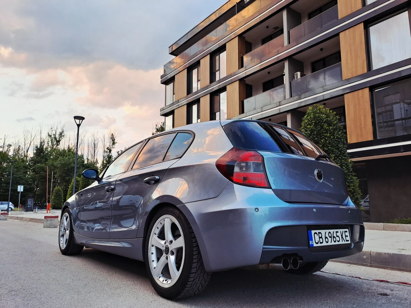 BMW 120