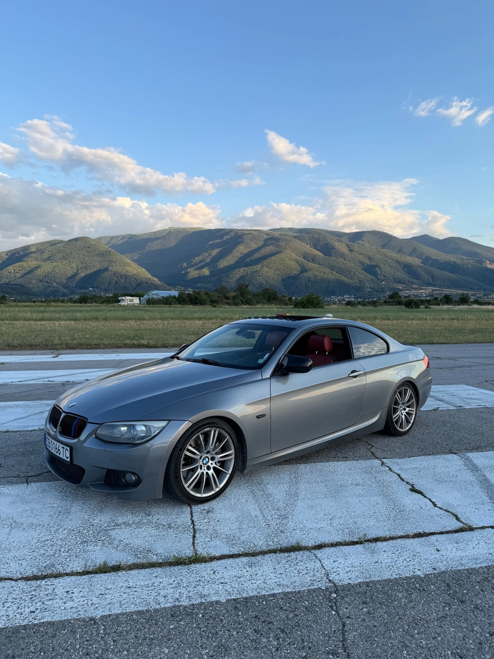 BMW 335 N55 xDrive, снимка 12 - Автомобили и джипове - 55243591