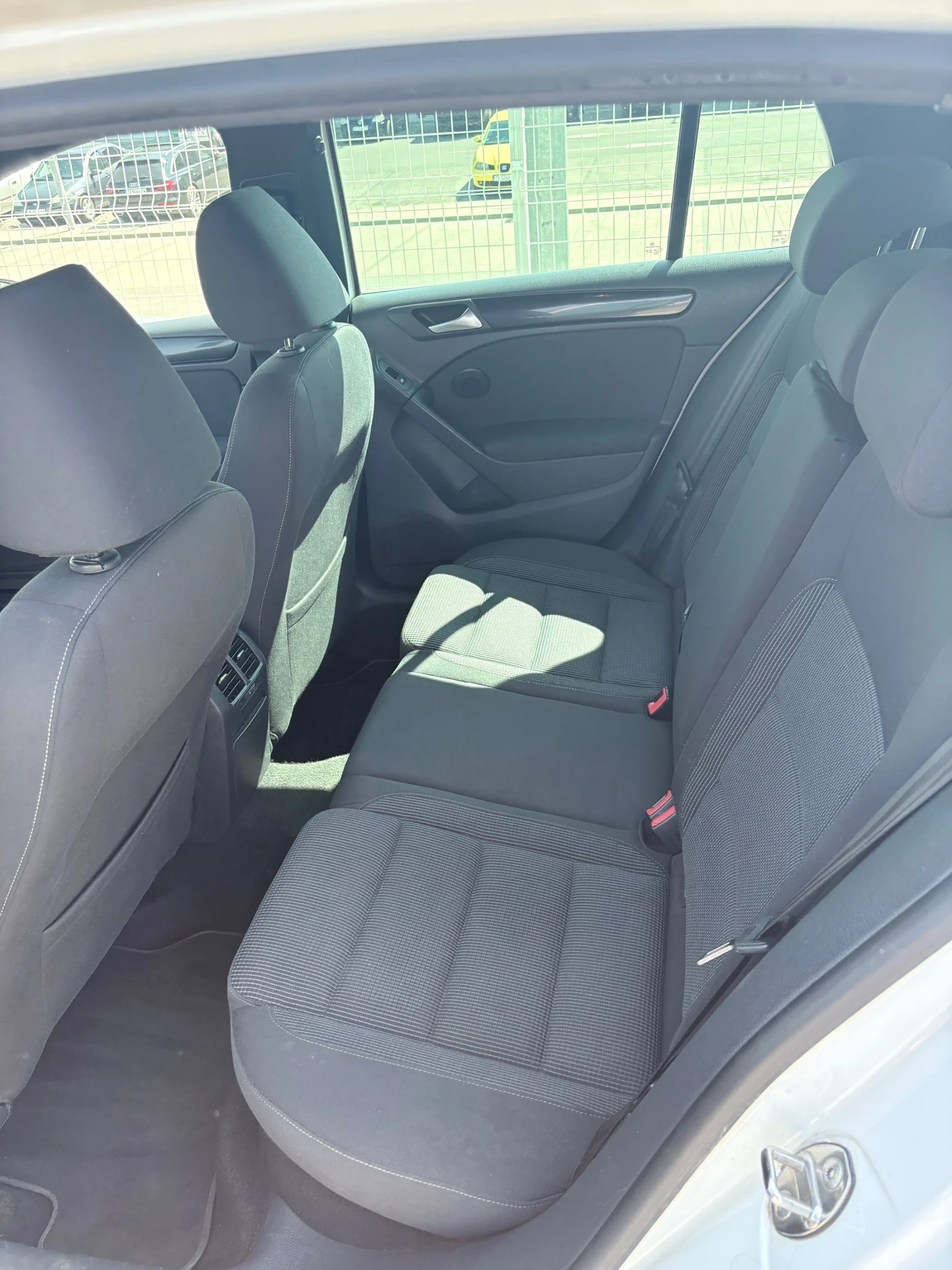 VW Golf, снимка 14 - Автомобили и джипове - 55356722