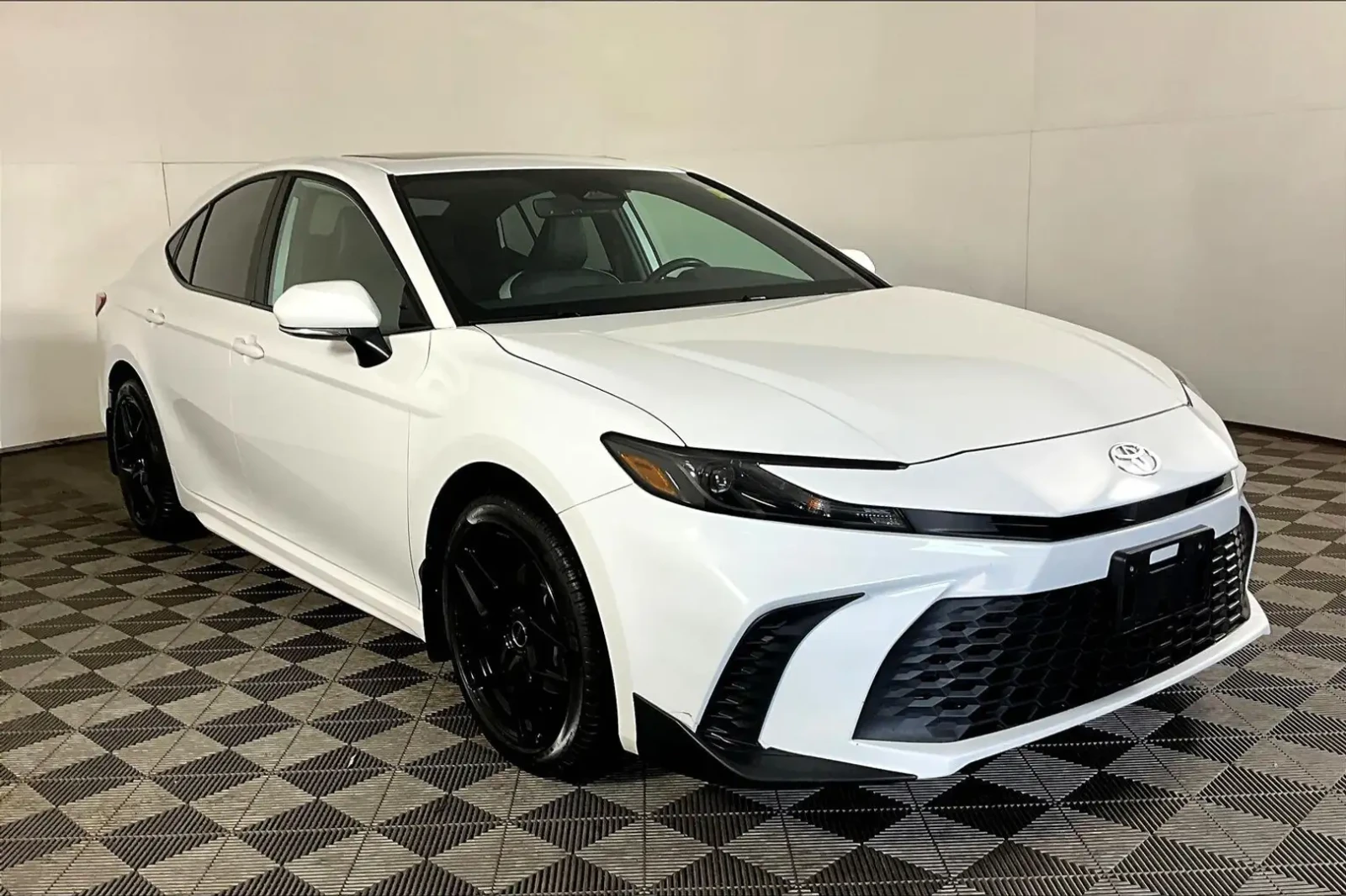 Toyota Camry Hybrid* AWD* Premium* PPF* Цена до БГ