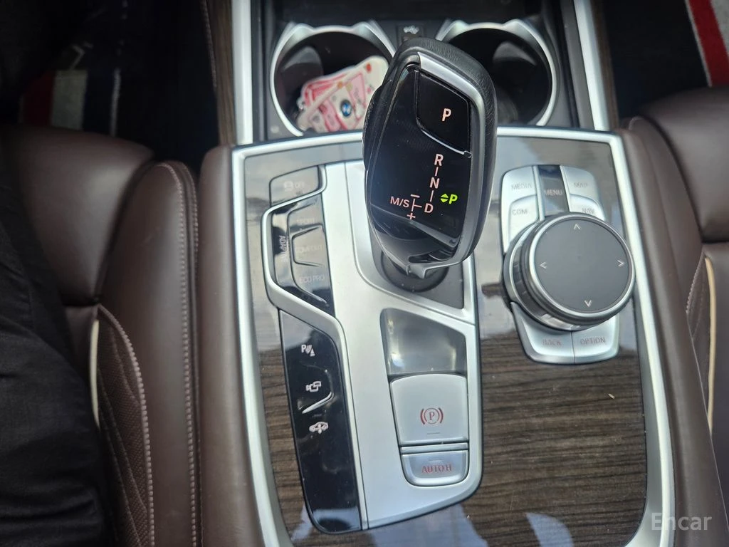 BMW 740 Li* XDRIVE* HARMON* KARDON* ОБДУХВАНЕ* 3TV* МАСАЖ*, снимка 12 - Автомобили и джипове - 55922867