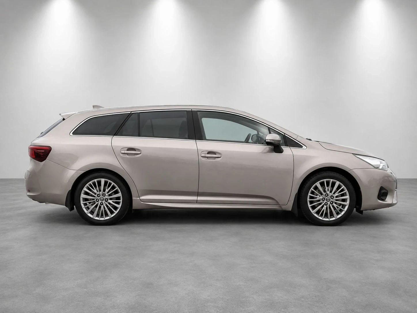 Toyota Avensis Сервизна История Камера Нави Keyless Go , снимка 5 - Автомобили и джипове - 55932728