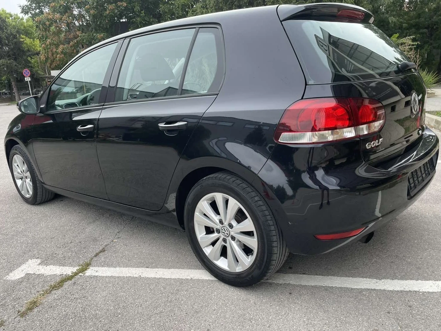 VW Golf 1.2 TSI Highline, снимка 8 - Автомобили и джипове - 56289369