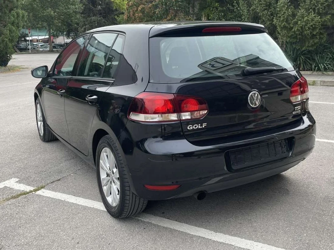 VW Golf 1.2 TSI Highline, снимка 7 - Автомобили и джипове - 56289369