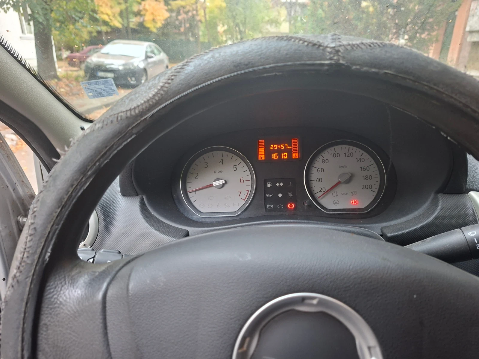 Dacia Logan, снимка 6 - Автомобили и джипове - 56655533