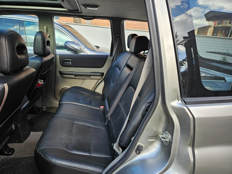 Nissan X-trail 2.2dci, снимка 3 - Автомобили и джипове - 47921226