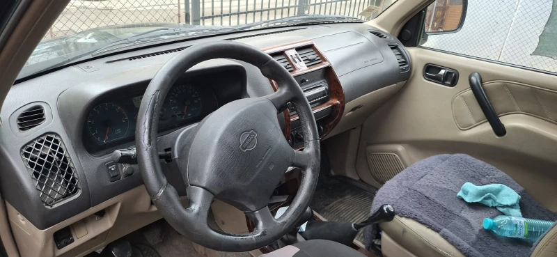 Nissan Terrano, снимка 3 - Автомобили и джипове - 52770886