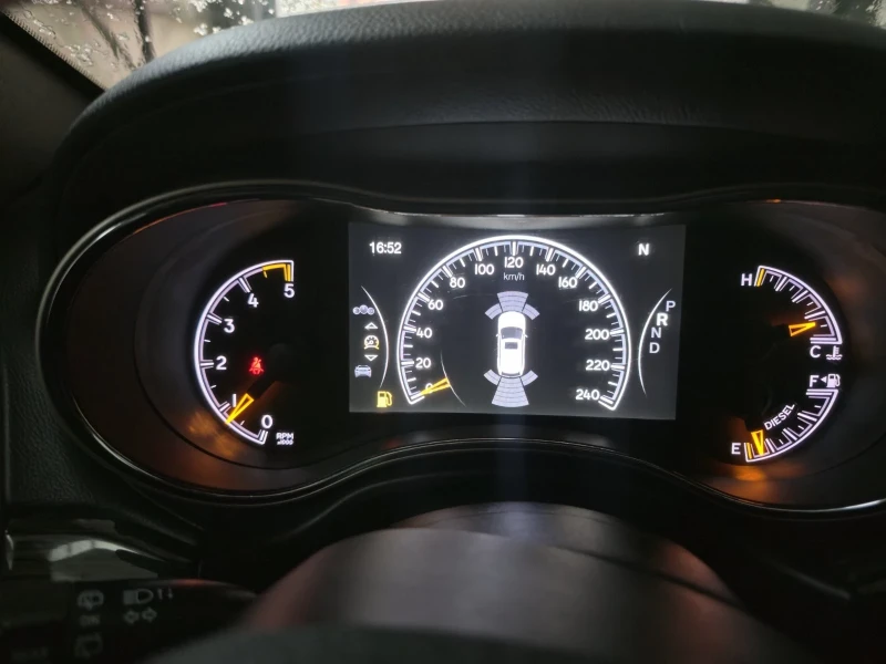 Jeep Grand cherokee 3.0 CRD overland, снимка 14 - Автомобили и джипове - 53536805