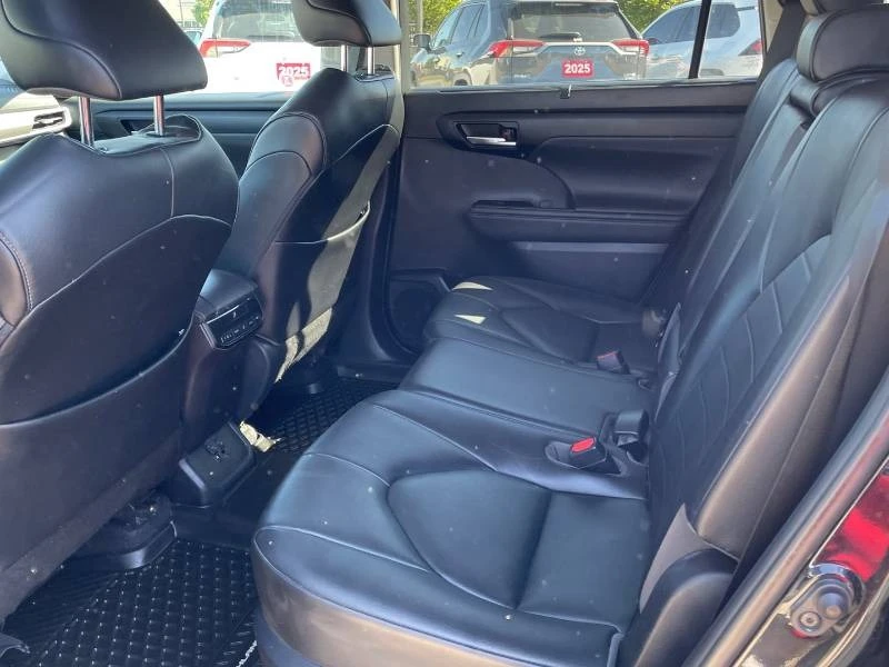 Toyota Highlander * 7 МЕСТЕН * ДИСТРОНИК * ПРЕДСТАВИТЕЛСТВО, снимка 15 - Автомобили и джипове - 54756365