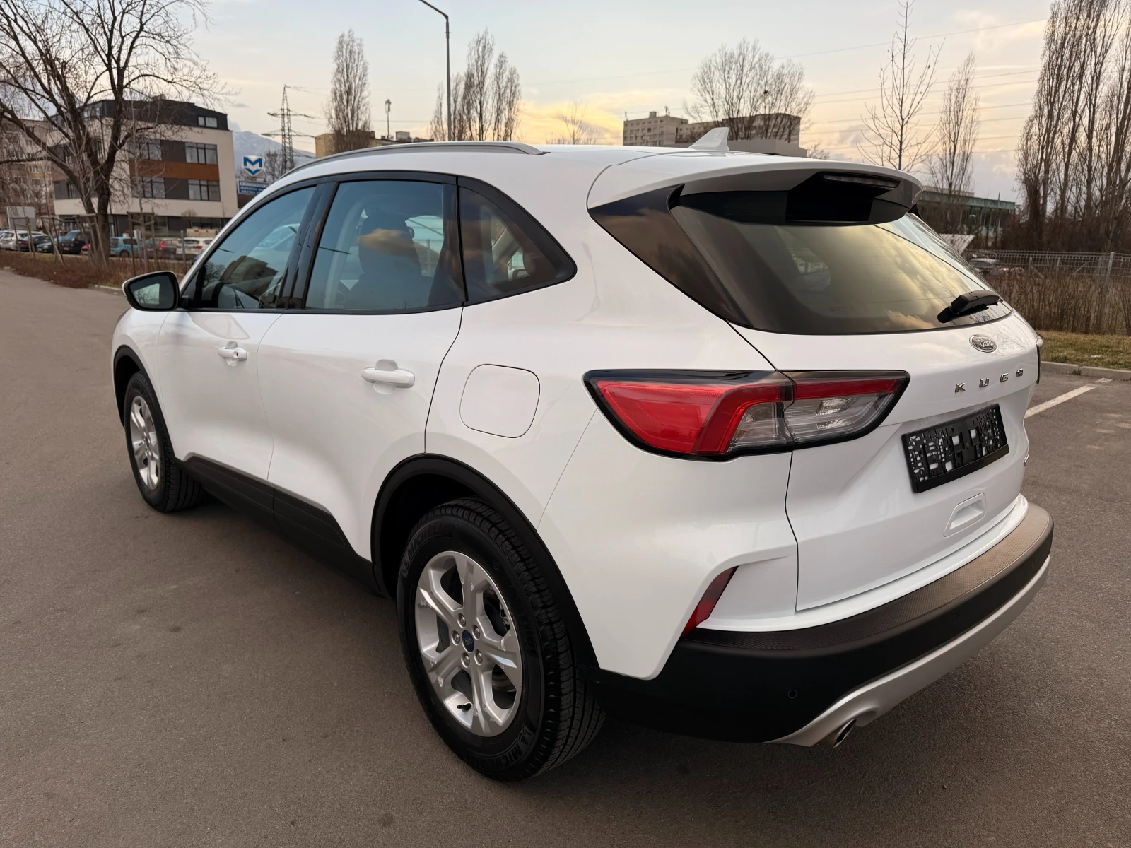 Ford Kuga 2.5HYBRID* КАТО НОВА*  - изображение 6