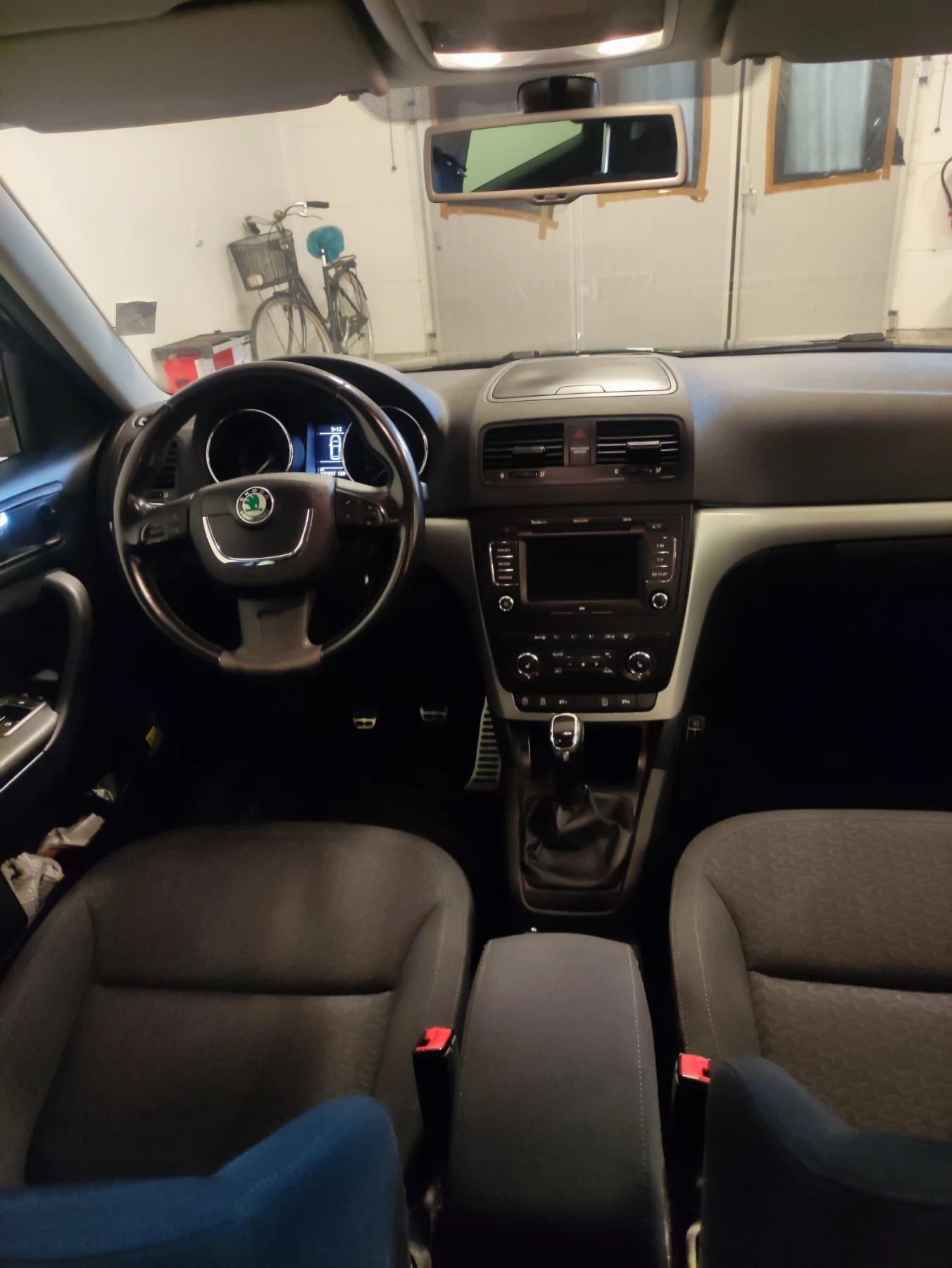Skoda Yeti 1.6 TDI 105KS 2012G - изображение 9